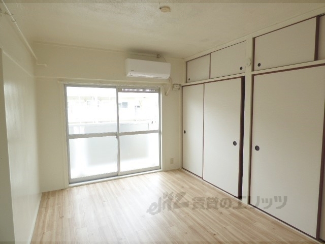 居室・リビング　６帖洋室