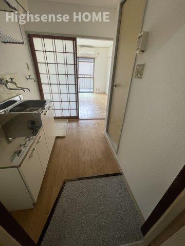 玄関　明るい玄関です