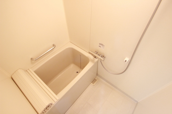 バス・シャワールーム　※別号室の写真です