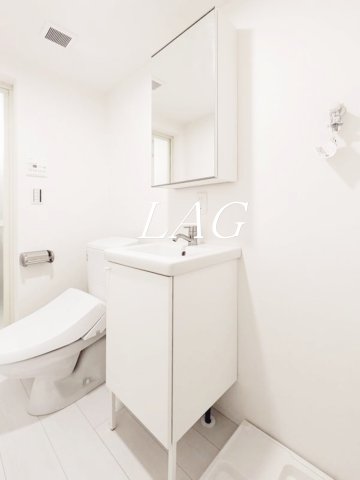 洗面設備　洗面台です。