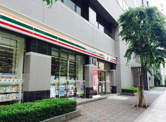 コンビニ　セブンイレブン日本橋人形町2丁目店（コンビニ）まで261m