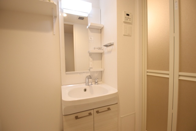 洗面設備　※他のお部屋の参考写真です※