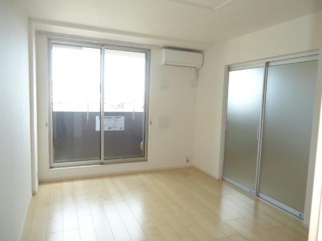 居室・リビング　別部屋参考写真