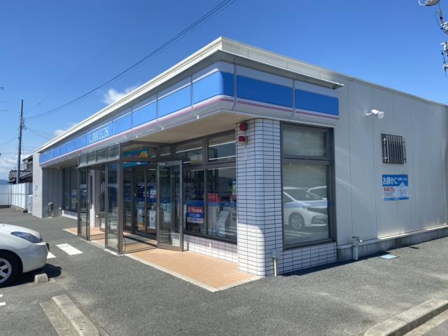 コンビニ　ローソン（コンビニ）まで675m