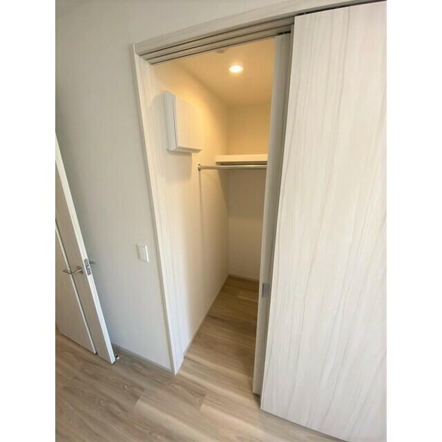 収納　ウォークインクローゼット?