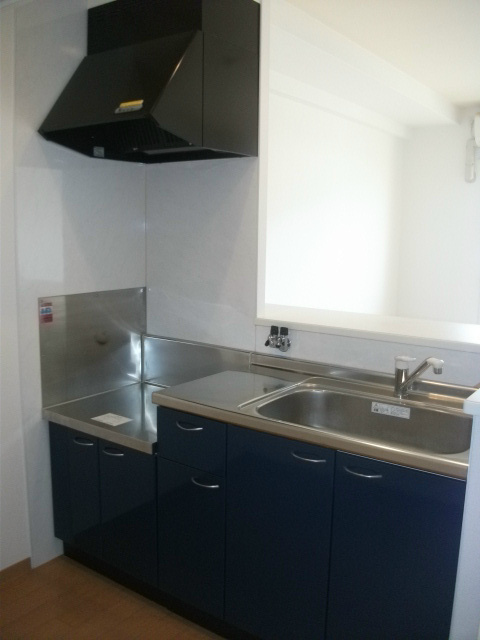 キッチン　同物件別部屋写真