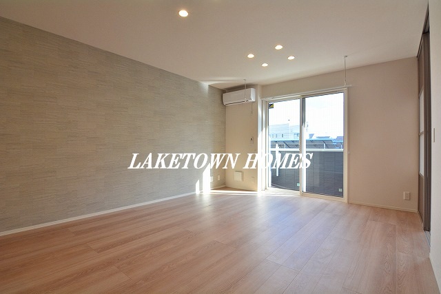 居室・リビング　１４．２帖のＬＤＫです。