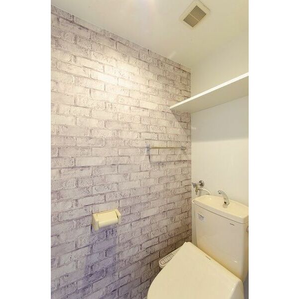 トイレ　※別号室参考画像