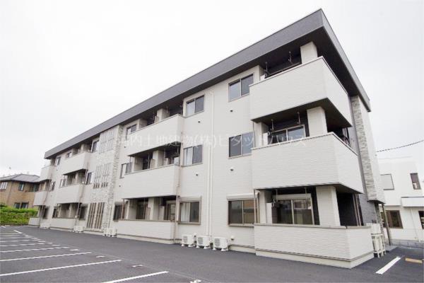 建物外観　Ｒｕｓｃｅｌｌｏ　Ｓｅｎａ