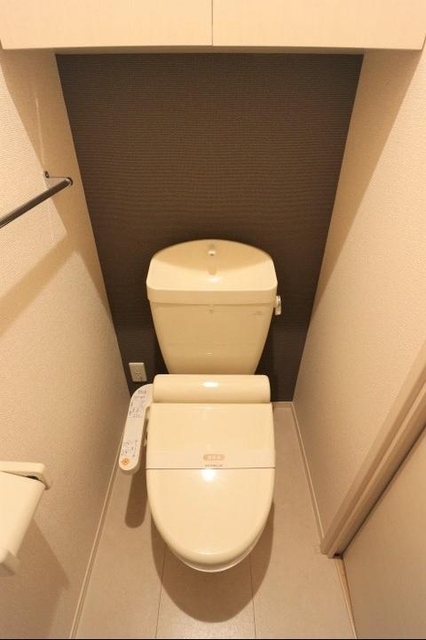 トイレ　温水洗浄暖房便座