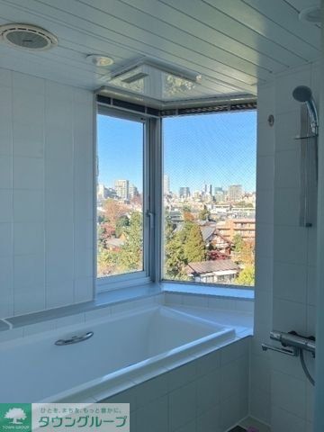 バス・シャワールーム　洗面