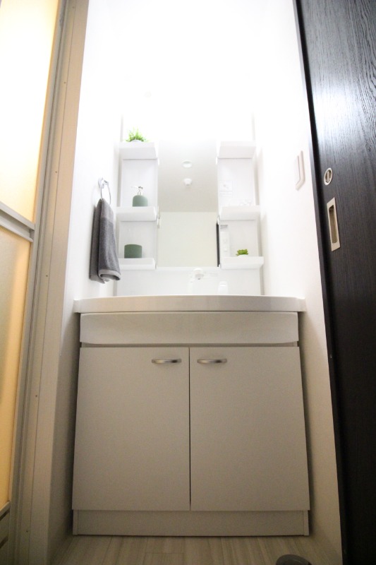 洗面設備　家具は物件に付帯するものではありません。