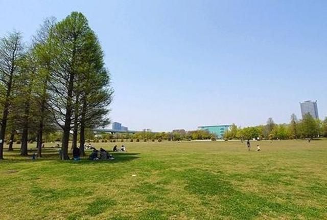 公園　辰巳の森海浜公園（公園）まで300m