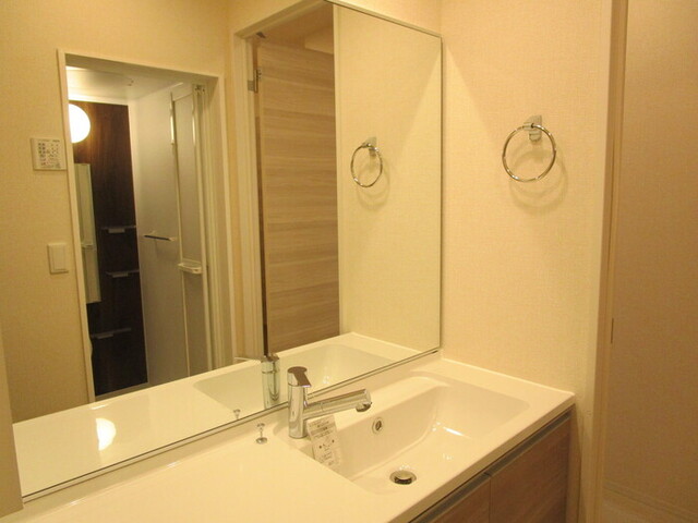 洗面設備　洗髪洗面化粧台