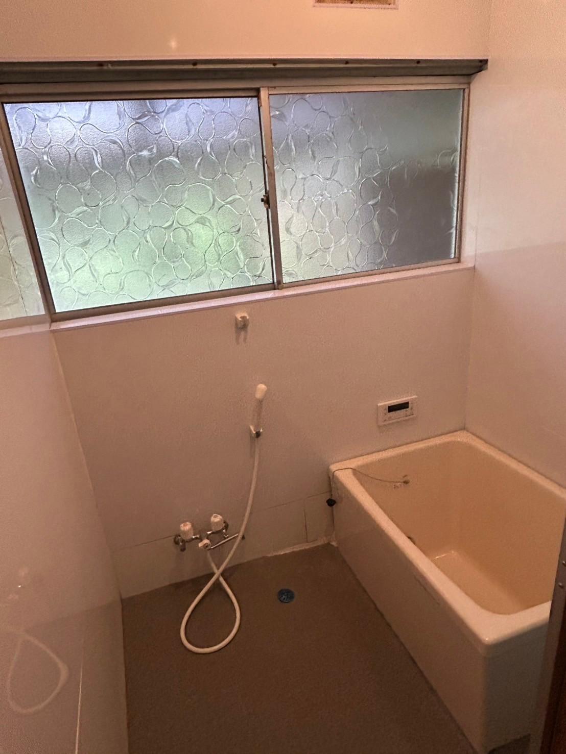 バス・シャワールーム　シャワー・浴槽新設