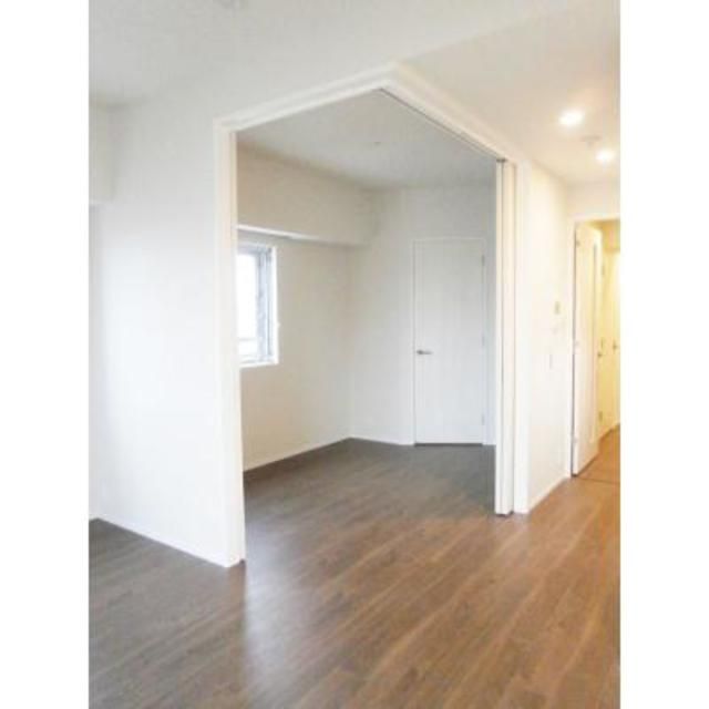 その他部屋・スペース　落ち着いて過ごせるお部屋なので、寝室にいかがでしょうか