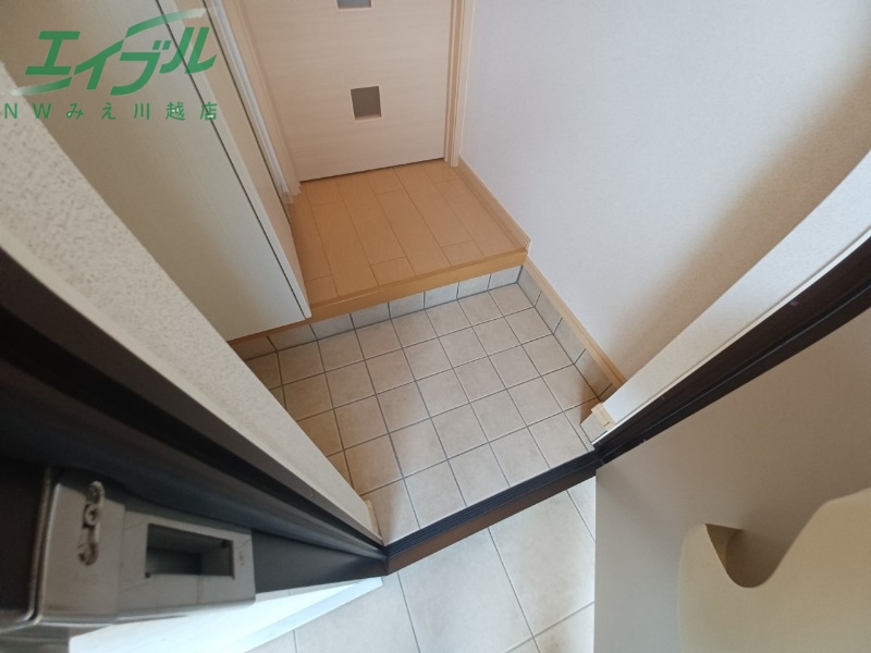 玄関　同型参考写真