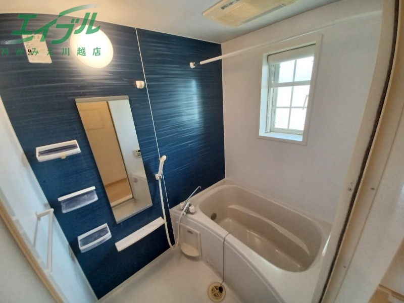 バス・シャワールーム　同型参考写真