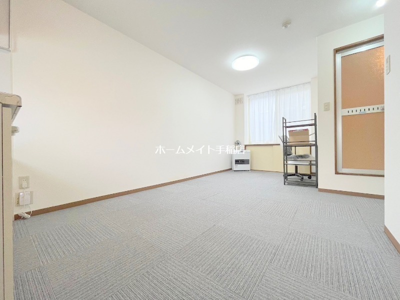 居室・リビング　明るいリビングです♪