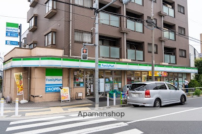 コンビニ　ファミリーマート志村駅前通り店（コンビニ）まで156m