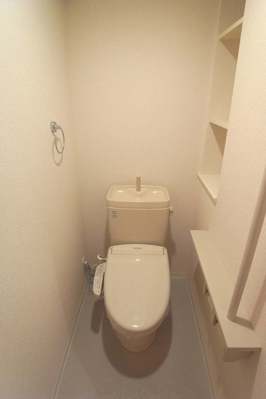 トイレ　トイレ