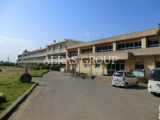 小学校　千葉市立椎名小学校（小学校）まで902m