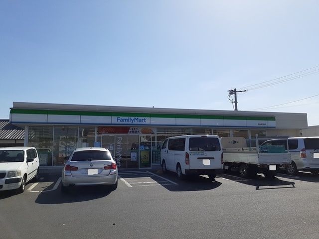 コンビニ　ファミリーマート岡山辰巳西店（コンビニ）まで400m