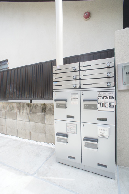 その他共有部分　外出時もお荷物をお受け取り可能な宅配ロッカー付♪
