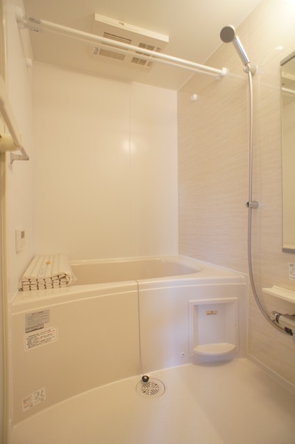 バス・シャワールーム　追焚＆浴室乾燥機付のバスルーム☆