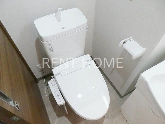 トイレ　ウォシュレット付き