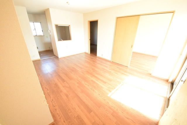 居室・リビング　★日当たりの良いリビングです★