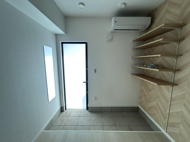 玄関　別部屋参照