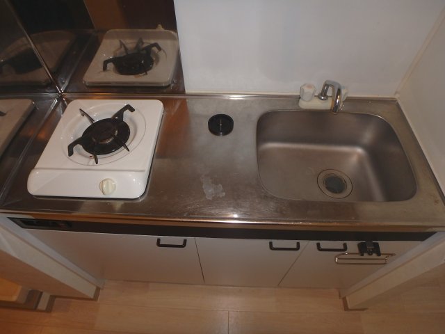 キッチン　他のお部屋の参考写真となります。