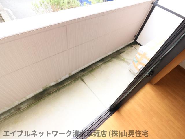 バルコニー　お洗濯にも便利なバルコニー付き