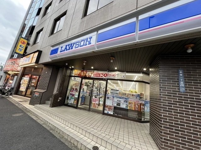 コンビニ　ローソン新宿一丁目店（コンビニ）まで216m