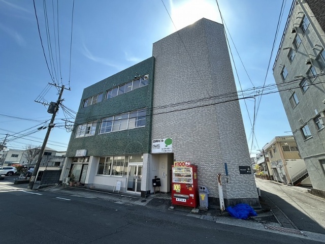 建物外観　日興ビル