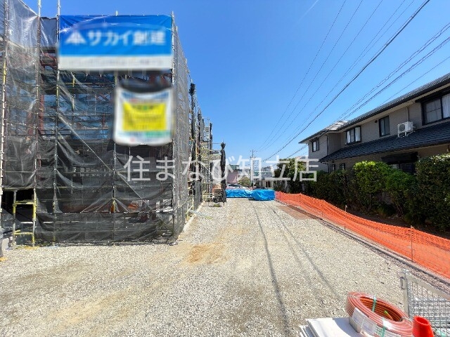 駐車場　建築中
