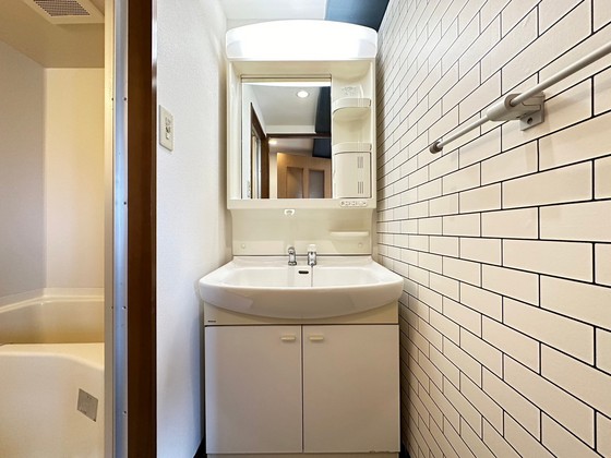 洗面設備　※別部屋の写真です