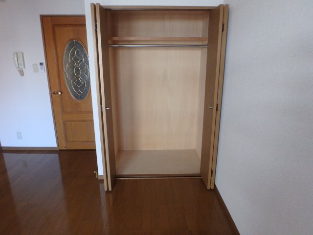 収納　他のお部屋の参考写真です。