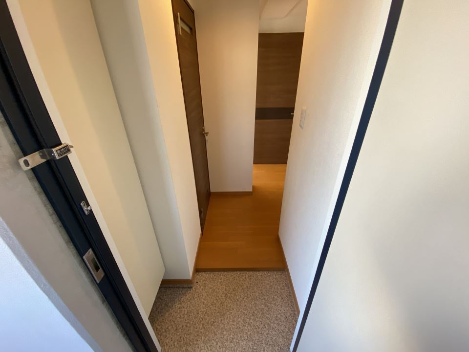 玄関　広々としたシューズボックス付き