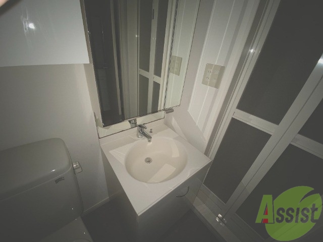 洗面設備　洗面台があれば忙しい朝の支度もバッチリです。