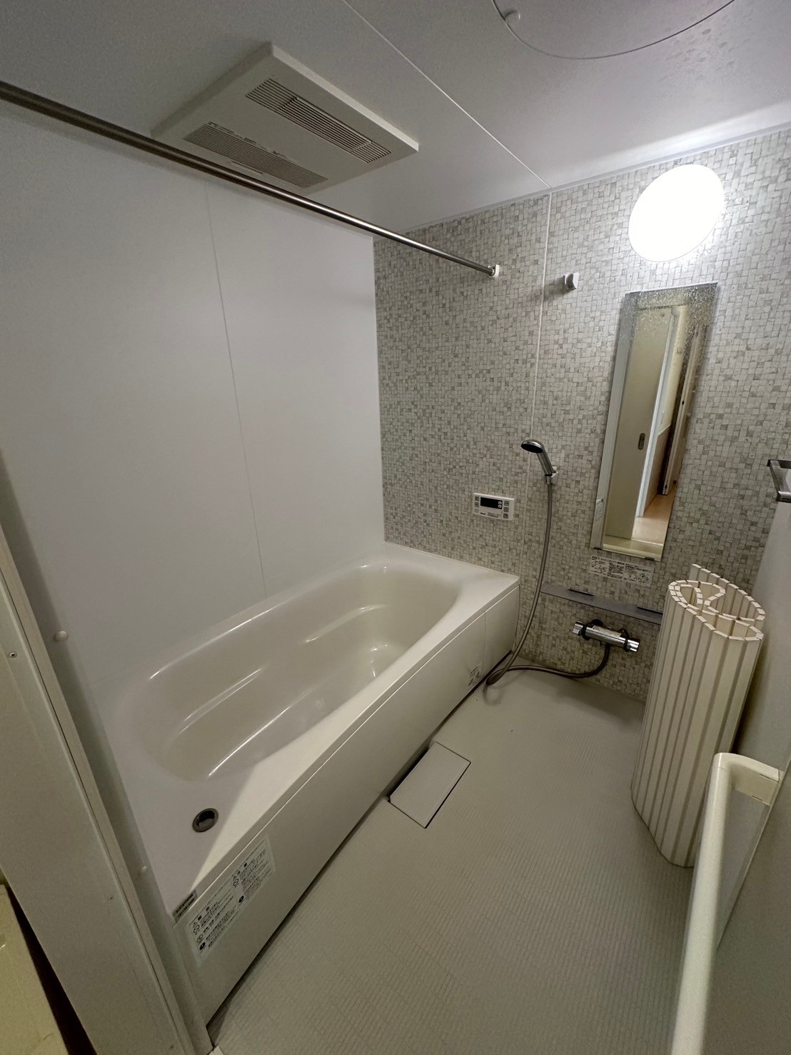 バス・シャワールーム　※同タイプ別の部屋の写真です