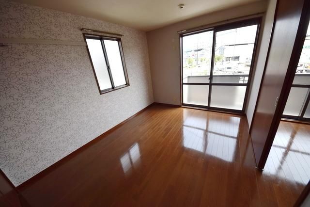 その他部屋・スペース　★角部屋2面採光明るく風通しも良いです★