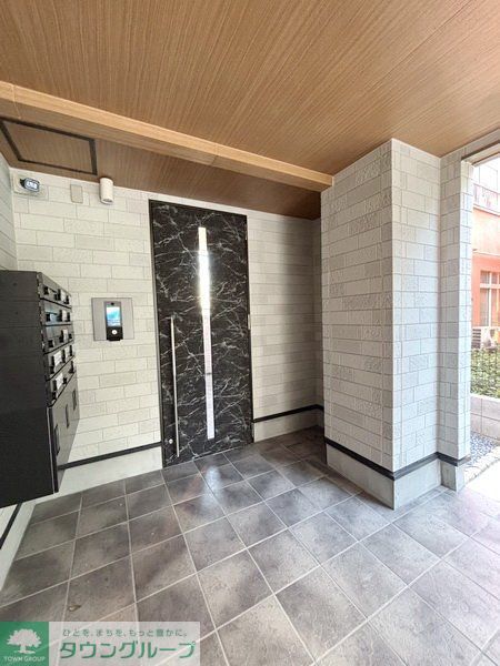 エントランス　エントランス