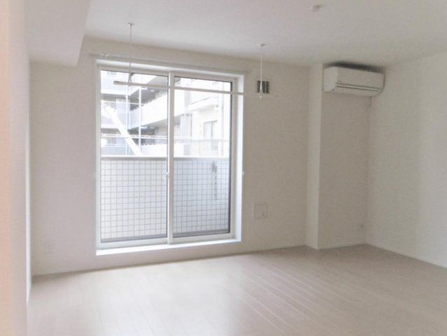 居室・リビング　☆明るい居室☆