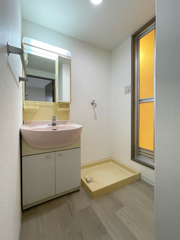 洗面設備　朝の支度はこちらです。