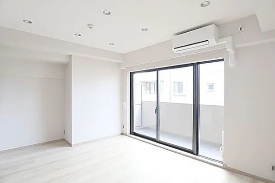 居室・リビング　別タイプ部屋　参考写真です