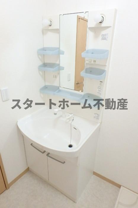 洗面設備　広い洗面スペース