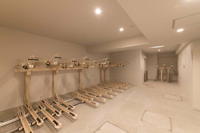 駐車場　駐輪場