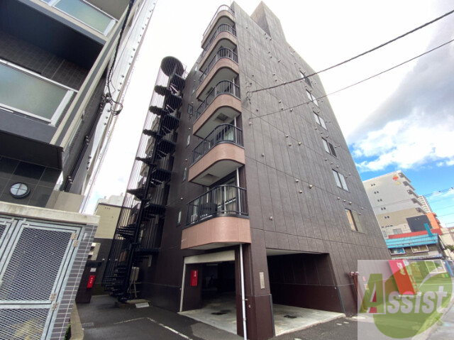 建物外観　札幌市中央区南６条東「ロイヤルリバー」